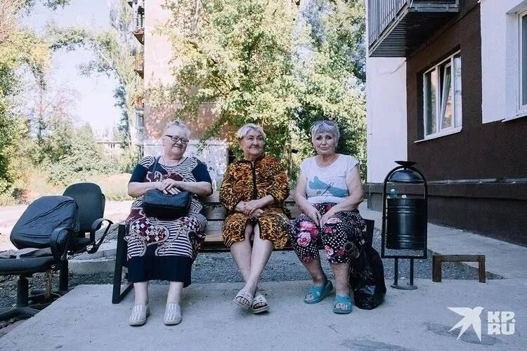 Жители Авдеевки благодарят Господа за жизнь и радуются возможности печь пирожки: как разрушенный город пытается воскреснуть Жители Авдеевки благодарят Господа за жизнь и радуются возможности печь пирожки: как разрушенный город пытается воскреснуть