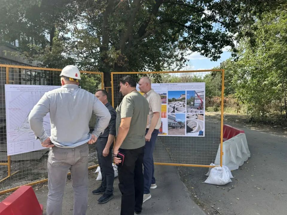 Ленинградская область продолжает реконструировать канализационный коллектор в Карло-Марксово Ленинградская область продолжает реконструировать канализационный коллектор в Карло-Марксово