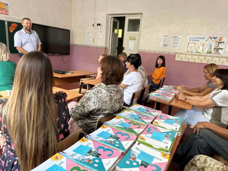 Денис Зубов: Встреча заместителя главы Елены Кочетовой Денис Зубов: Встреча заместителя главы Елены Кочетовой