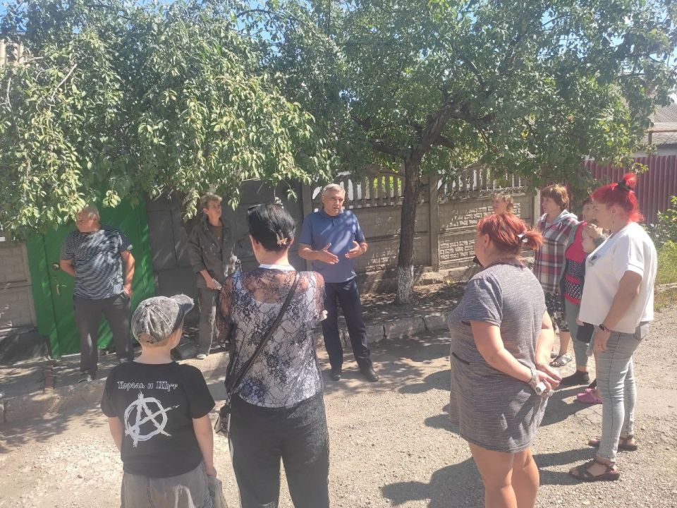 В Кировском внутригородском районе продолжаются встречи с населением на подведомственной территории В Кировском внутригородском районе продолжаются встречи с населением на подведомственной территории