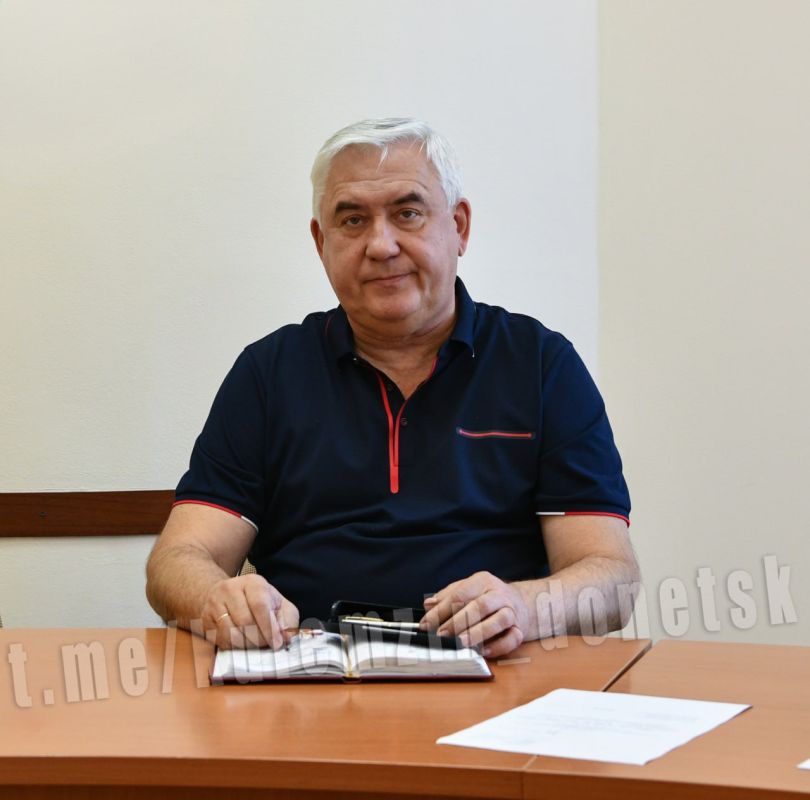 Алексей Кулемзин: Состоялось заседание межведомственного штаба по вопросам охраны здоровья граждан в муниципальном образовании городского округа Донецк Алексей Кулемзин: Состоялось заседание межведомственного штаба по вопросам охраны здоровья граждан в муниципальном образовании городского округа Донецк