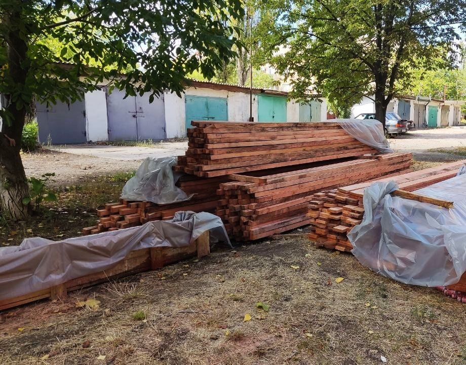 В Ждановке в рамках Региональной адресной программы капитального ремонта проведут ремонт трёх кровель В Ждановке в рамках Региональной адресной программы капитального ремонта проведут ремонт трёх кровель