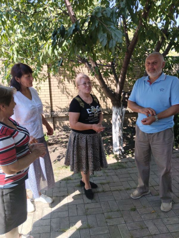 Встречи с населением продолжаются Встречи с населением продолжаются