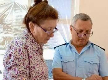 27 августа сотрудники отдела государственного земельного надзора и контроля в области обращения пестицидов и агрохимикатов по ДНР Управления Россельхознадзора по ДНР и ЛНР провели профилактические визиты по инициативе... 27 августа сотрудники отдела государственного земельного надзора и контроля в области обращения пестицидов и агрохимикатов по ДНР Управления Россельхознадзора по ДНР и ЛНР провели профилактические визиты по инициативе...