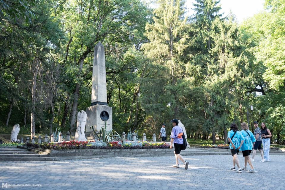 Продолжаем покорять новые вершины Продолжаем покорять новые вершины