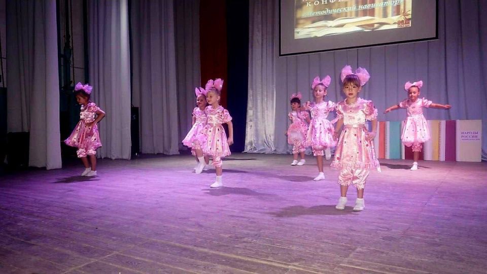 Борис Трима: 28 августа в Мангушском муниципальном округе прошла августовская педагогическая конференция! Борис Трима: 28 августа в Мангушском муниципальном округе прошла августовская педагогическая конференция!