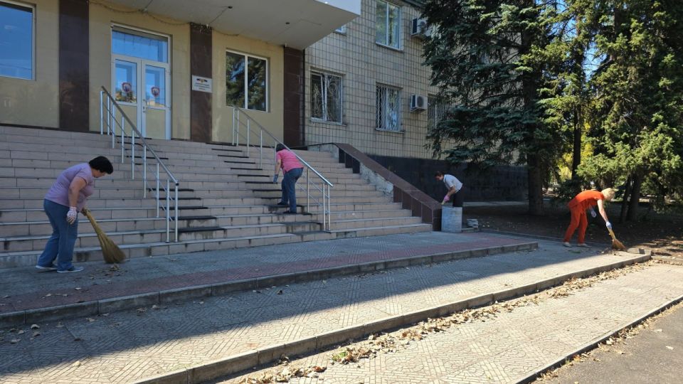 Николай Михайлов: В Старобешевском округе прошла акция «Чистый четверг» Николай Михайлов: В Старобешевском округе прошла акция «Чистый четверг»