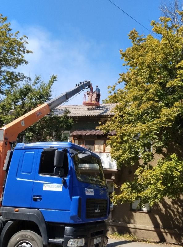 В Старобешевском округе ликвидируют последствия стихии В Старобешевском округе ликвидируют последствия стихии