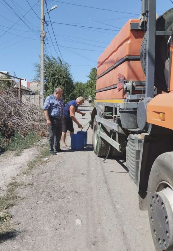 По поручению Главы ДНР Дениса Пушилина 28.08.2025 по адресу: г.Донецк,ул.Куйбышева, 63 состоялась встреча с трудовым коллективом «Республиканский центр социальной защиты населения Ленинского внутригородского района г.... По поручению Главы ДНР Дениса Пушилина 28.08.2025 по адресу: г.Донецк,ул.Куйбышева, 63 состоялась встреча с трудовым коллективом «Республиканский центр социальной защиты населения Ленинского внутригородского района г....