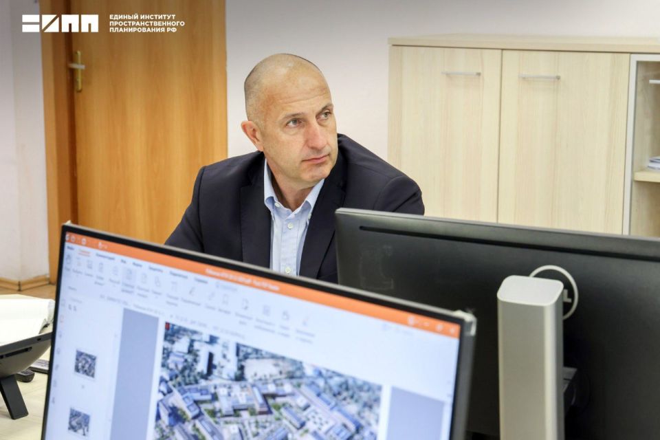 Студенты ДОННАСА смогут выполнять курсовые и дипломные работы на базе проектов Единого института пространственного планирования РФ Студенты ДОННАСА смогут выполнять курсовые и дипломные работы на базе проектов Единого института пространственного планирования РФ