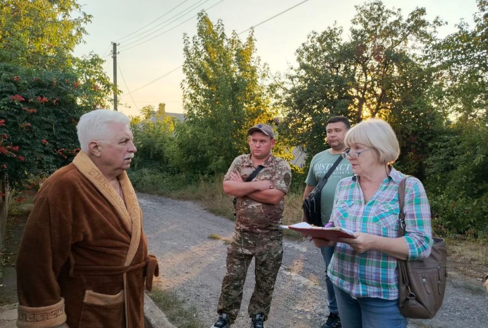 Иван Приходько: Во исполнение указания Главы Донецкой Народной Республики Дениса Владимировича Пушилина и для рассмотрения жалоб от населения, сегодня, 28 августа, в поселке Центрально-Городского района Горловки была... Иван Приходько: Во исполнение указания Главы Донецкой Народной Республики Дениса Владимировича Пушилина и для рассмотрения жалоб от населения, сегодня, 28 августа, в поселке Центрально-Городского района Горловки была...