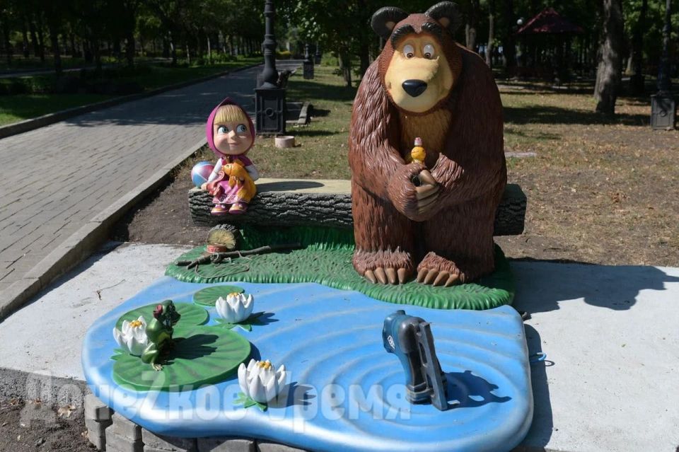 Любимые всеми: в Донецке поселились герои известных мультфильмов Любимые всеми: в Донецке поселились герои известных мультфильмов