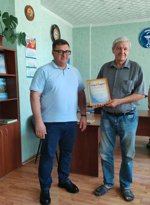 Василий Овчаров: Сегодня, накануне Дня ветеринарного работника России, поздравил коллектив Василий Овчаров: Сегодня, накануне Дня ветеринарного работника России, поздравил коллектив