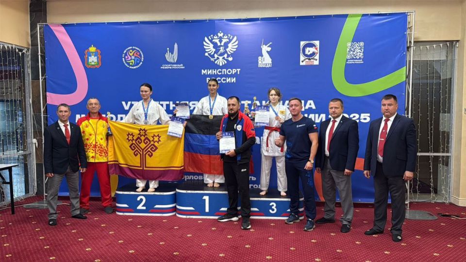 Юрий Мартынов: С 27 по 29 августа в Орле прошли финальные соревнования по всестилевому каратэ в рамках VI летней Спартакиады молодёжи России Юрий Мартынов: С 27 по 29 августа в Орле прошли финальные соревнования по всестилевому каратэ в рамках VI летней Спартакиады молодёжи России