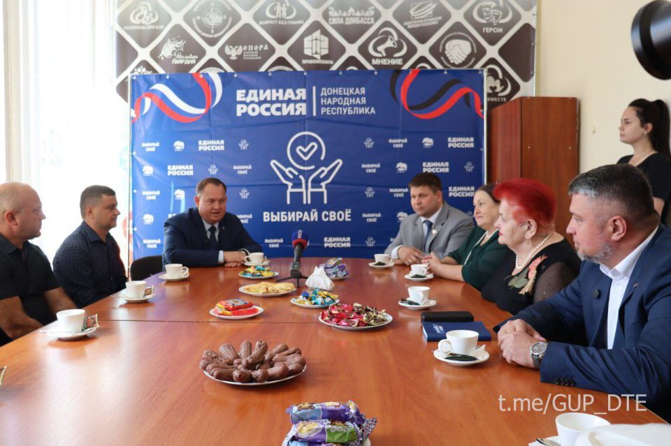 СОТРУДНИКИ «ДОНБАССТЕПЛОЭНЕРГО» СТАЛИ ПОБЕДИТЕЛЯМИ РЕГИОНАЛЬНОГО ЭТАПА ПРЕМИИ «ЧЕЛОВЕК ТРУДА» СОТРУДНИКИ «ДОНБАССТЕПЛОЭНЕРГО» СТАЛИ ПОБЕДИТЕЛЯМИ РЕГИОНАЛЬНОГО ЭТАПА ПРЕМИИ «ЧЕЛОВЕК ТРУДА»