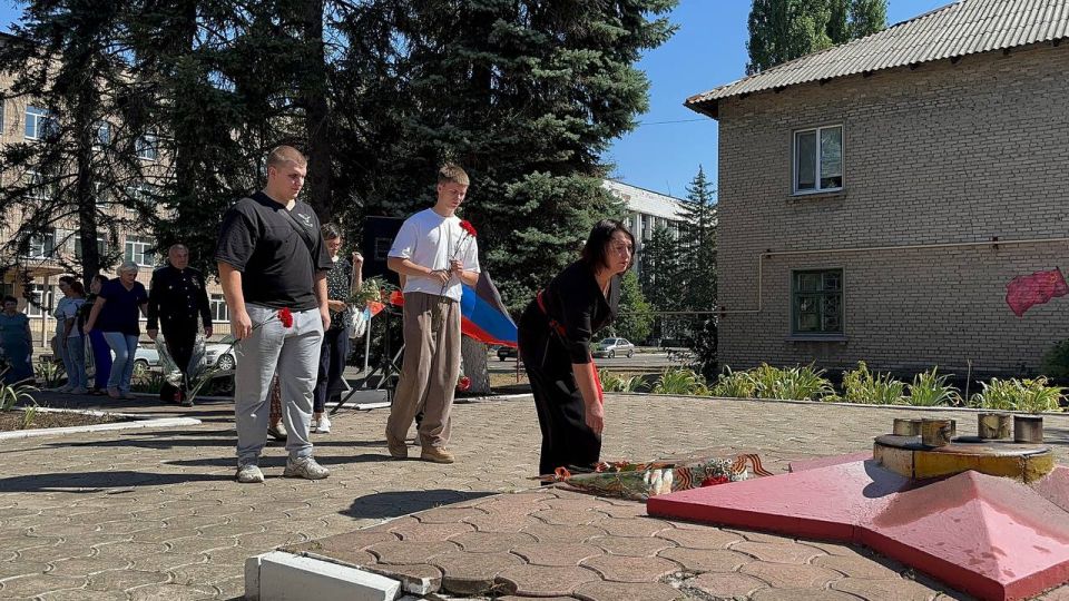 Денис Зубов: Не покорённый Иловайск!. августа — историческая дата для города Воинской славы Иловайска Денис Зубов: Не покорённый Иловайск!. августа — историческая дата для города Воинской славы Иловайска