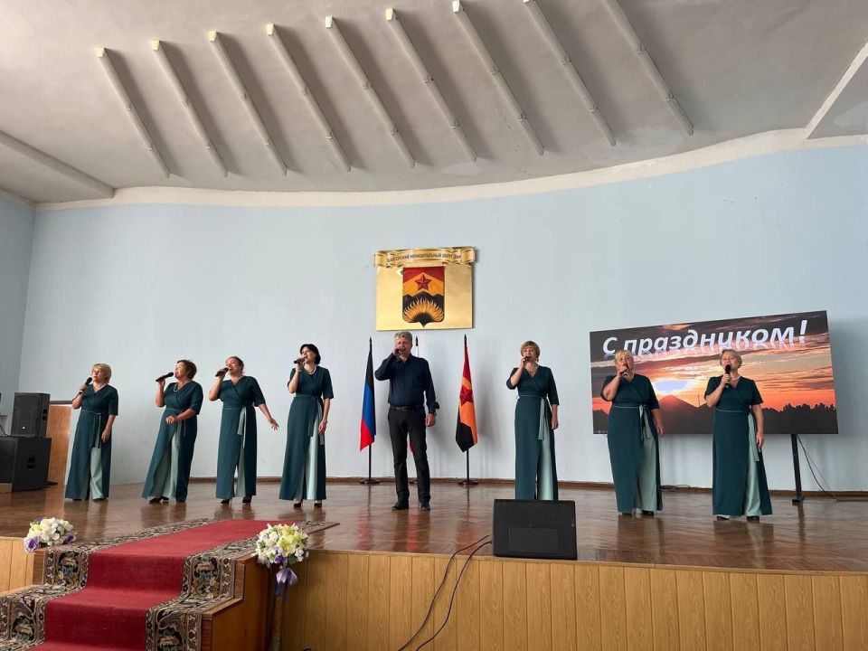 Александр Шатов: В Шахтерске состоялось мероприятие, посвященное предстоящему Дню шахтера Александр Шатов: В Шахтерске состоялось мероприятие, посвященное предстоящему Дню шахтера