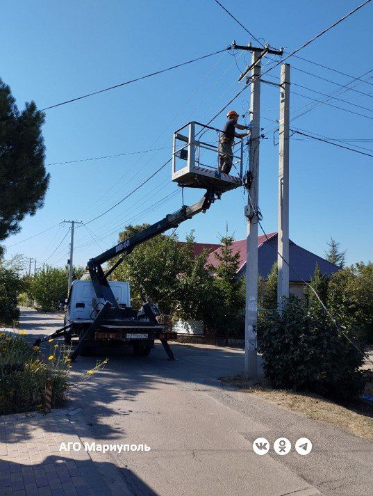 Мариупольские энергетики смонтировали почти два километра нового кабеля Мариупольские энергетики смонтировали почти два километра нового кабеля