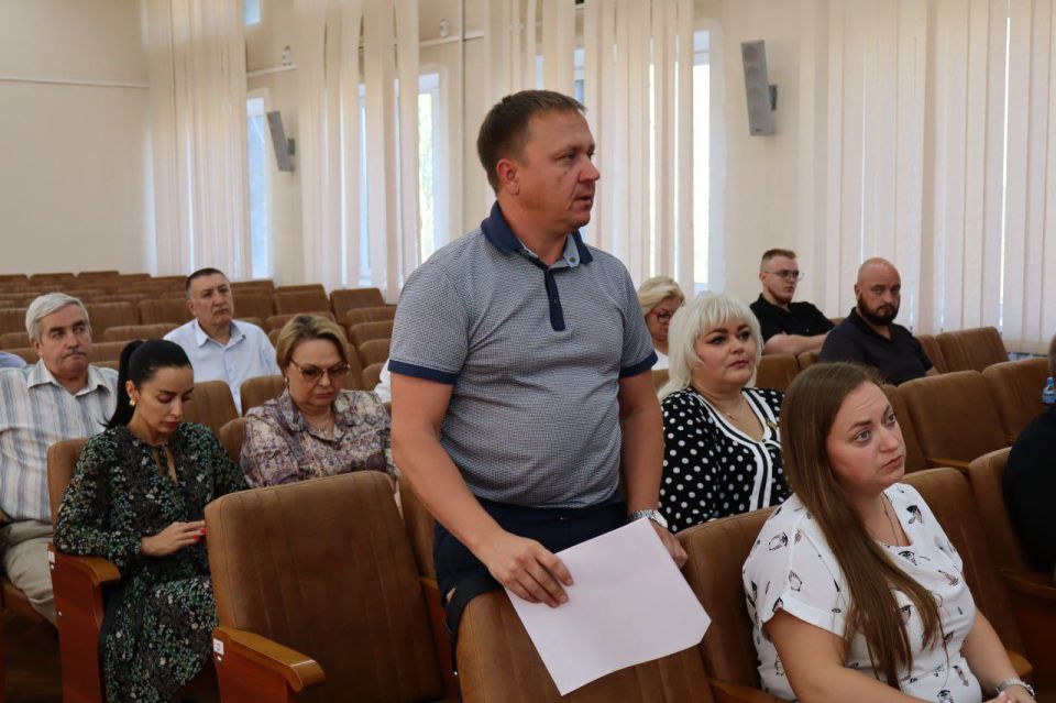 Валентина Харлашка: Провела 54 заседание Макеевского городского совета Донецкой Народной Республики Валентина Харлашка: Провела 54 заседание Макеевского городского совета Донецкой Народной Республики