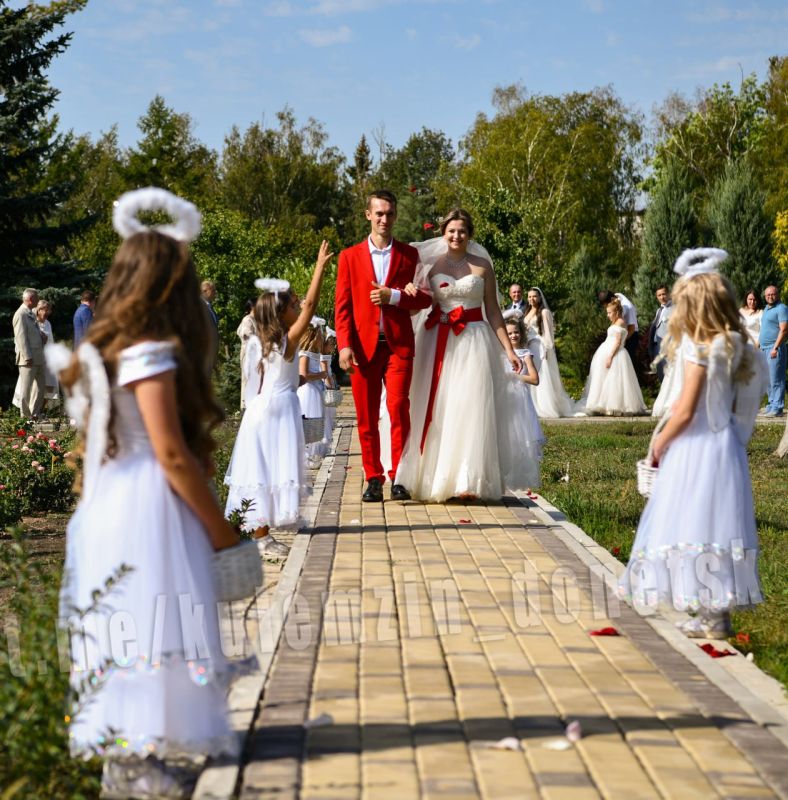 Алексей Кулемзин: Донецк – город миллиона роз и любви Алексей Кулемзин: Донецк – город миллиона роз и любви