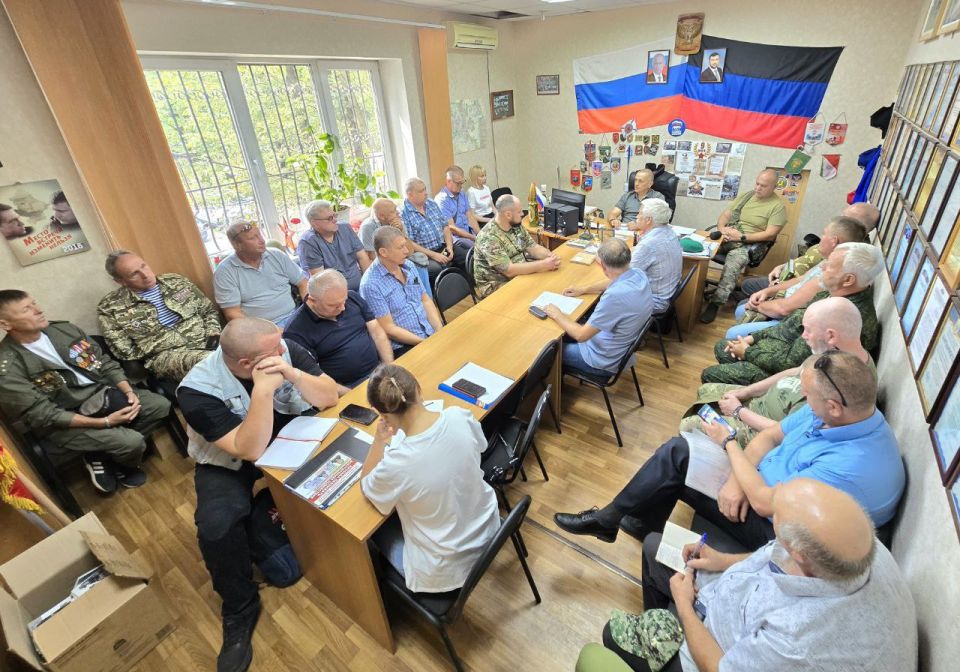Дмитрий Огилец: Состоялось очередное правление Донецкой республиканской региональной организации "Российский союз ветеранов Афганистана и специальных военных операций" Дмитрий Огилец: Состоялось очередное правление Донецкой республиканской региональной организации "Российский союз ветеранов Афганистана и специальных военных операций"