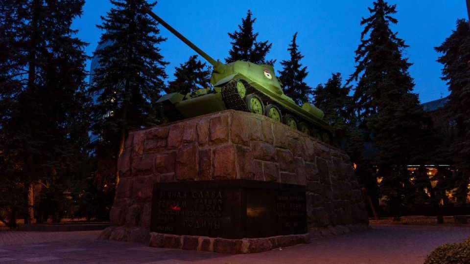 Денис Григорюк: С праздником, мой родной Донецк! Денис Григорюк: С праздником, мой родной Донецк!