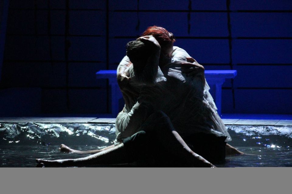 Открытие юбилейного 55-го театрального сезона состоялось в Донецком РАМТе Открытие юбилейного 55-го театрального сезона состоялось в Донецком РАМТе