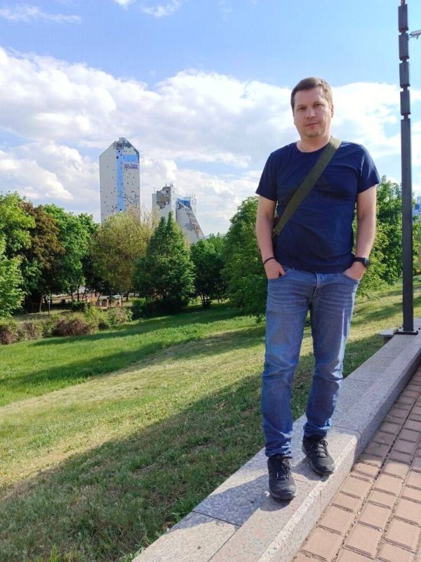 Сегодня в России отмечается день шахтера и день города Донецка Сегодня в России отмечается день шахтера и день города Донецка