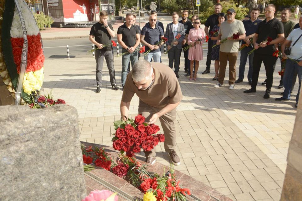 Алексей Дорофеев: Есть дни, которые навсегда врезаются в память и сердце тяжелым, звенящим эхом Алексей Дорофеев: Есть дни, которые навсегда врезаются в память и сердце тяжелым, звенящим эхом