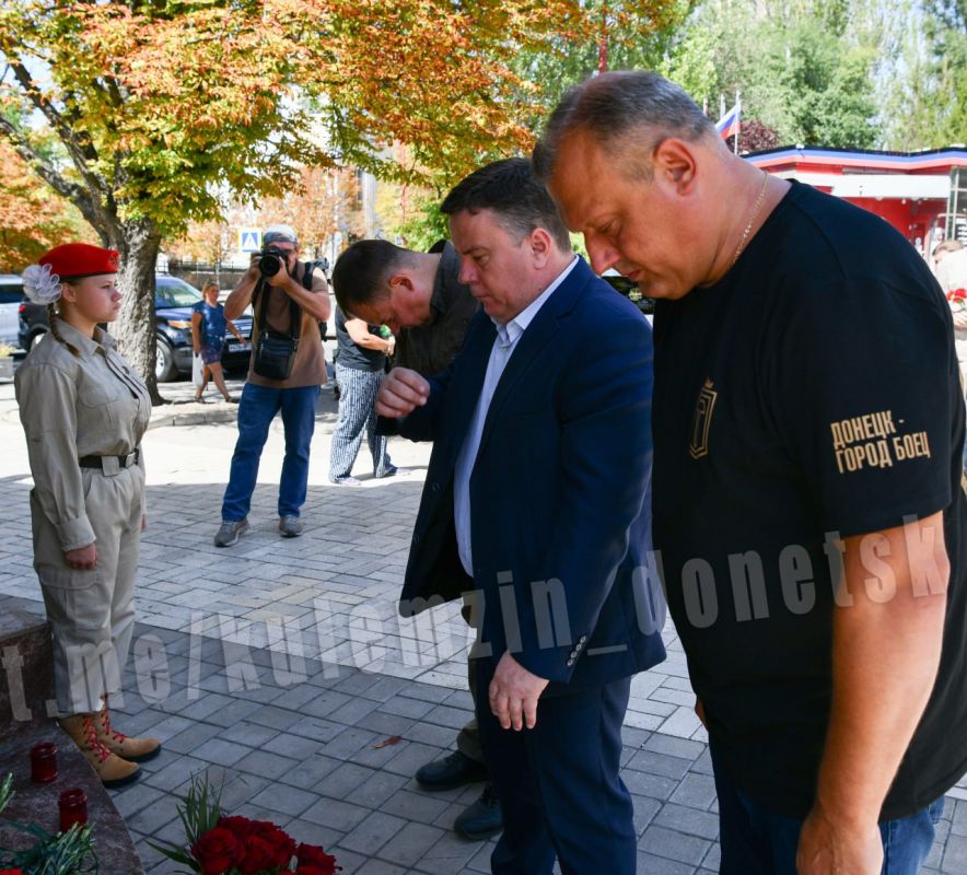 Алексей Кулемзин: 26.06.1976 – 31.08.2018 Александр Владимирович Захарченко Алексей Кулемзин: 26.06.1976 – 31.08.2018 Александр Владимирович Захарченко