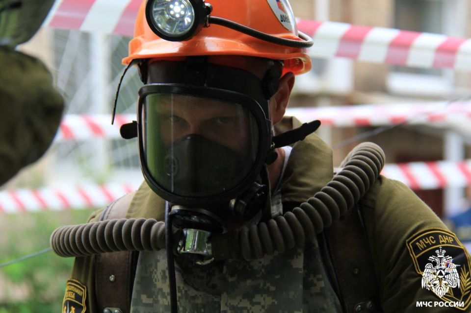 Горноспасатели МЧС спасли в ДНР 21 тысячу шахтеров за 11 лет Горноспасатели МЧС спасли в ДНР 21 тысячу шахтеров за 11 лет
