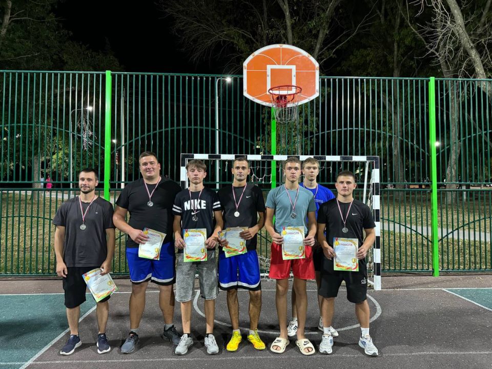 30 августа на спортивной площадке в парке «Подмосковье» прошел Турнир по баскетболу, посвященный празднованию 90-летия образования Тельмановского муниципального округа 30 августа на спортивной площадке в парке «Подмосковье» прошел Турнир по баскетболу, посвященный празднованию 90-летия образования Тельмановского муниципального округа