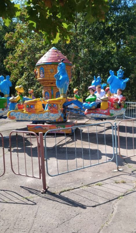 Игорь Мартынов: Городской парк культуры и отдыха имени Н.А. Вознесенского, по доброй традиции, встречает День знаний, предлагая окунуться в мир радости и беззаботности Игорь Мартынов: Городской парк культуры и отдыха имени Н.А. Вознесенского, по доброй традиции, встречает День знаний, предлагая окунуться в мир радости и беззаботности