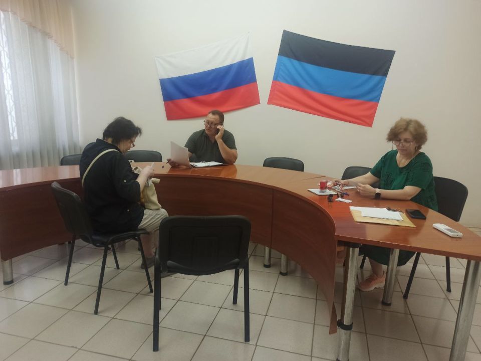 Валентин Левченко: Сегодня в очередной раз провел прием жителей нашего района Валентин Левченко: Сегодня в очередной раз провел прием жителей нашего района
