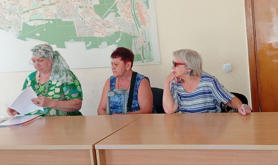Наталья Бегуненко: В понедельник, 1 сентября, руководитель Управы Петровского внутригородского района Администрации городского округа Донецк Наталья Ивановна Бегуненко провела еженедельный прием граждан Наталья Бегуненко: В понедельник, 1 сентября, руководитель Управы Петровского внутригородского района Администрации городского округа Донецк Наталья Ивановна Бегуненко провела еженедельный прием граждан