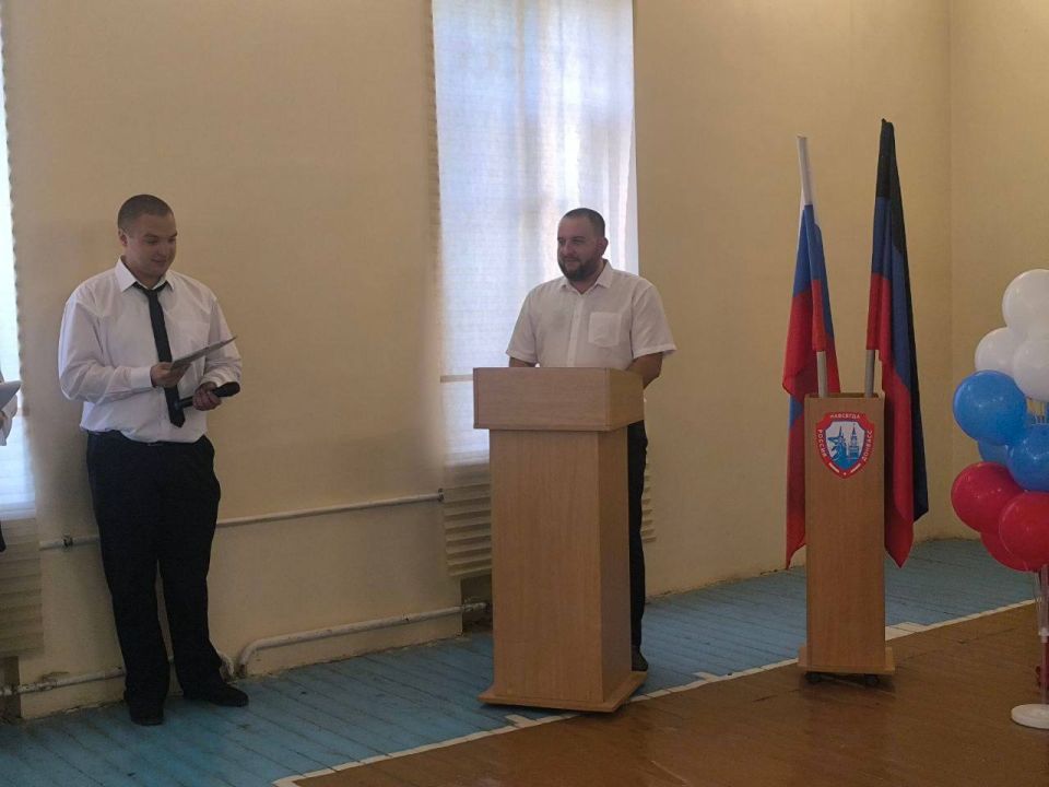В рамках празднования Дня знаний в Ленинском внутригородском районе были организованы торжественные мероприятия, на которых присутствовало руководство Управы Ленинского внутригородского района В рамках празднования Дня знаний в Ленинском внутригородском районе были организованы торжественные мероприятия, на которых присутствовало руководство Управы Ленинского внутригородского района