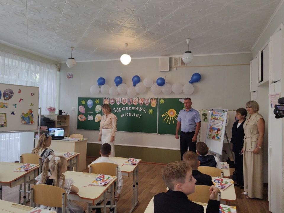 Напутствие от заместителя главы: в Донской школе отпраздновали День знаний Напутствие от заместителя главы: в Донской школе отпраздновали День знаний