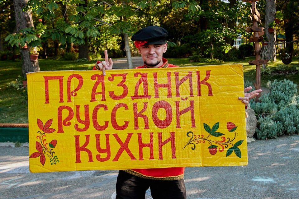 Сергей Желновач: Ребята из Светлодарска и Мироновского отдыхают в детском лагере в Краснодарском крае Сергей Желновач: Ребята из Светлодарска и Мироновского отдыхают в детском лагере в Краснодарском крае