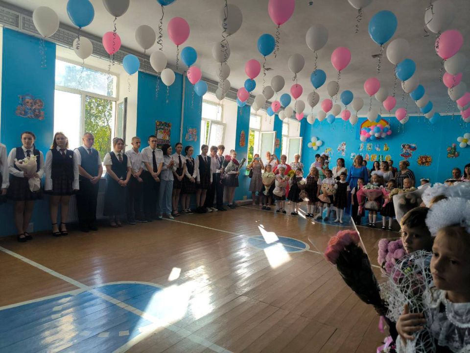 В рамках празднования Дня знаний в Ленинском внутригородском районе были организованы торжественные мероприятия, на которых присутствовало руководство Управы Ленинского внутригородского района В рамках празднования Дня знаний в Ленинском внутригородском районе были организованы торжественные мероприятия, на которых присутствовало руководство Управы Ленинского внутригородского района