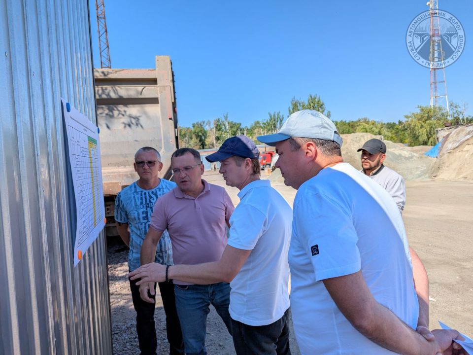 Служба автомобильных дорог Донбасса начала подготовку к зимнему дорожному сезону Служба автомобильных дорог Донбасса начала подготовку к зимнему дорожному сезону