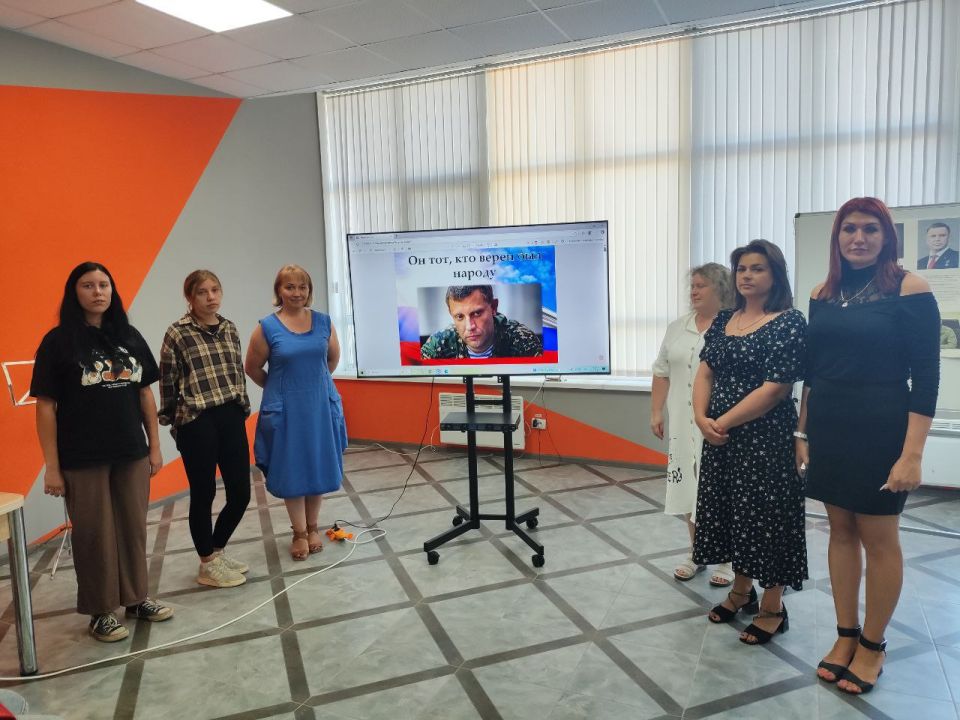 30 августа в МБУ «Ольгинский ДК» была организована фотовыставка ко дню гибели первого Главы ДНР, Захарченко А.В 30 августа в МБУ «Ольгинский ДК» была организована фотовыставка ко дню гибели первого Главы ДНР, Захарченко А.В