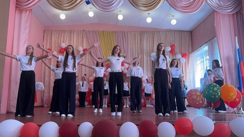 Долгожданный, особенный день – 1 сентября, День Знаний, Мира и Добра, который по сложившейся традиции прошел в пятой школе Долгожданный, особенный день – 1 сентября, День Знаний, Мира и Добра, который по сложившейся традиции прошел в пятой школе