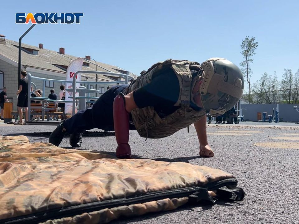 Герои репортажа «Блокнот» вдохновили молодежь ДНР на создание соревнований «ГТО по-донецки» Герои репортажа «Блокнот» вдохновили молодежь ДНР на создание соревнований «ГТО по-донецки»