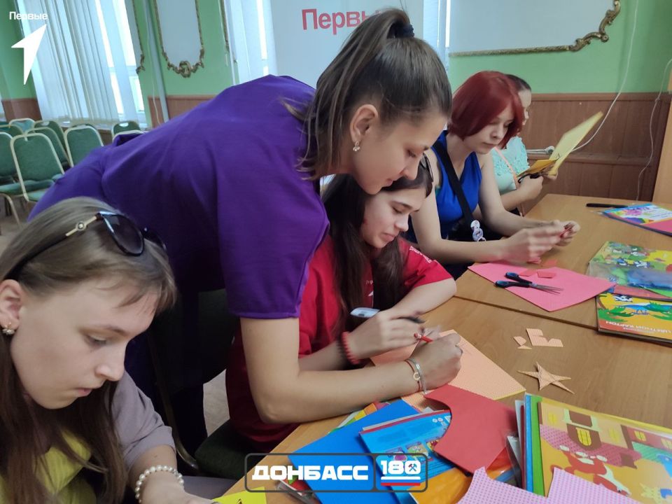 Женский волонтерский отряд в действии Женский волонтерский отряд в действии