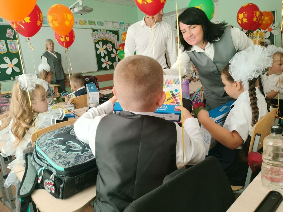 День знаний: торжественная линейка дала старт новому учебному году День знаний: торжественная линейка дала старт новому учебному году