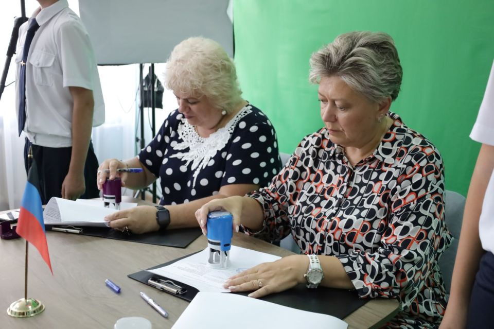Кадетская школа-интернат и Донецкий педагогический объединяют усилия! Кадетская школа-интернат и Донецкий педагогический объединяют усилия!