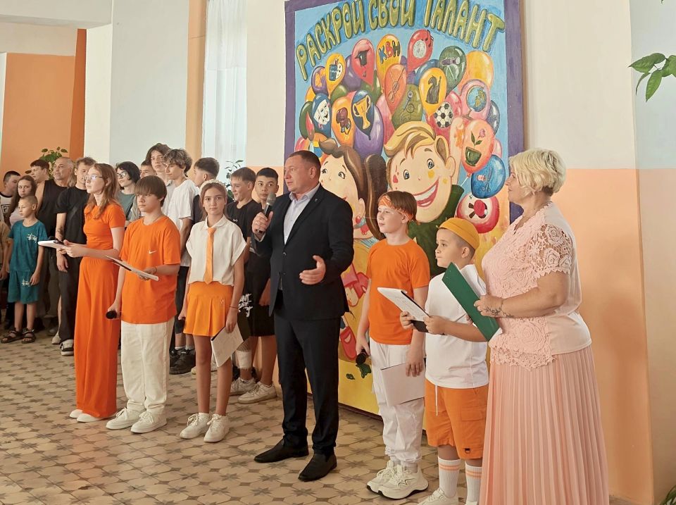 Сергей Ермаков принял участие в акции "Собери ребёнка в школу" Сергей Ермаков принял участие в акции "Собери ребёнка в школу"