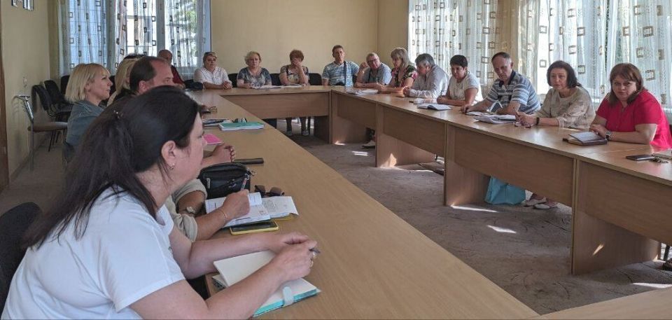 Наталья Бегуненко: Сегодня, 2 сентября, первый заместитель руководителя Управы Петровского внутригородского района Администрации городского округа Донецк Плахутин Юрий Иванович провёл заседание штаба по подготовке к... Наталья Бегуненко: Сегодня, 2 сентября, первый заместитель руководителя Управы Петровского внутригородского района Администрации городского округа Донецк Плахутин Юрий Иванович провёл заседание штаба по подготовке к...