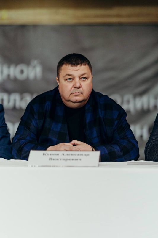              л   