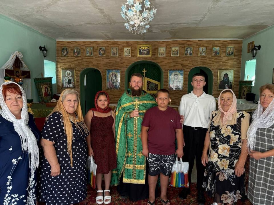Благотворительная акция «Собираем ребёнка в школу» прошла в Старобешевском благочинии Благотворительная акция «Собираем ребёнка в школу» прошла в Старобешевском благочинии